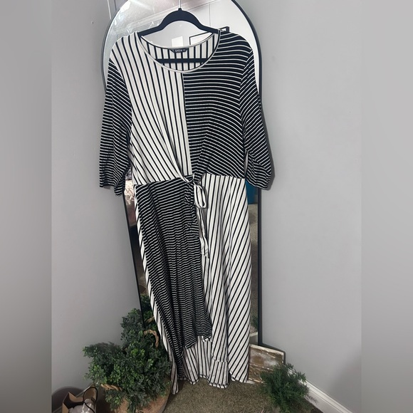 SHEIN Dresses & Skirts - SHEIN Black and White striped dress NWOT